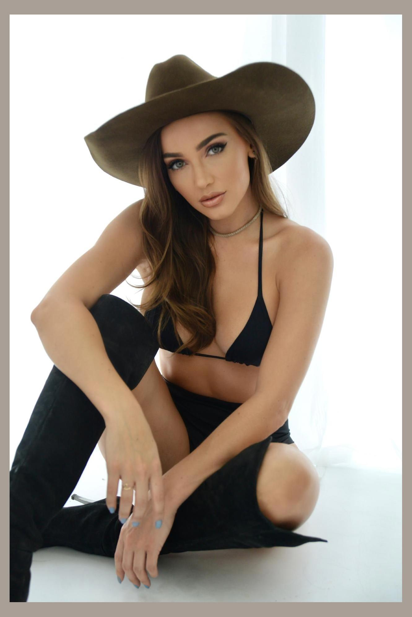 DANI K